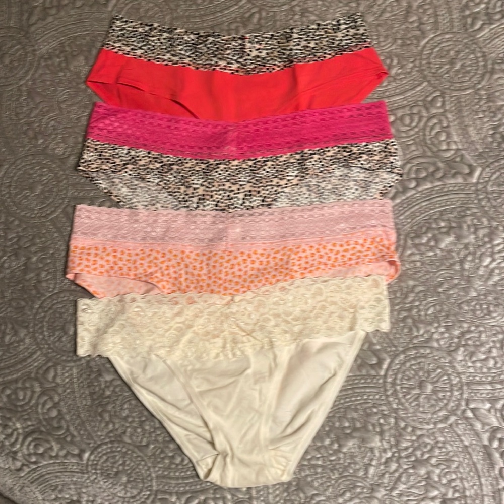 Ladies Panties. L Excellent condition.